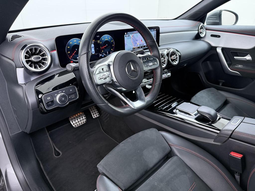 Mercedes-Benz CLA-klasse 180 AMG Business Solution | Sfeerve, CLA, 136 pk, Gebruikt, 4 cilinders