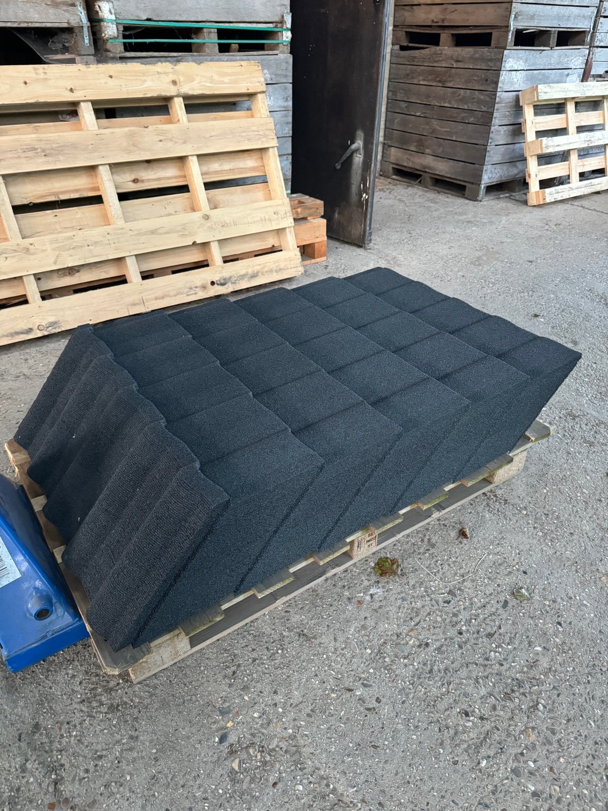 100 nieuwe metaal dakpanplaten aquaplan antraciet 113x86, Zwart, Nieuw, 15 m² of meer, Metaal