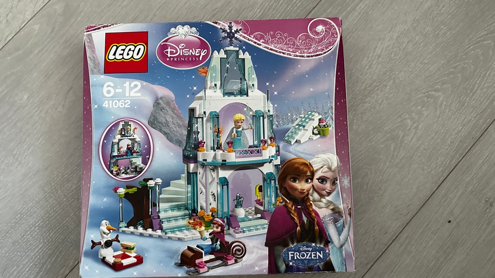 Lego - Disney Elsa’s fonkelende ijskasteel (41062) COMPLEET, Ophalen of Verzenden, Zo goed als nieuw