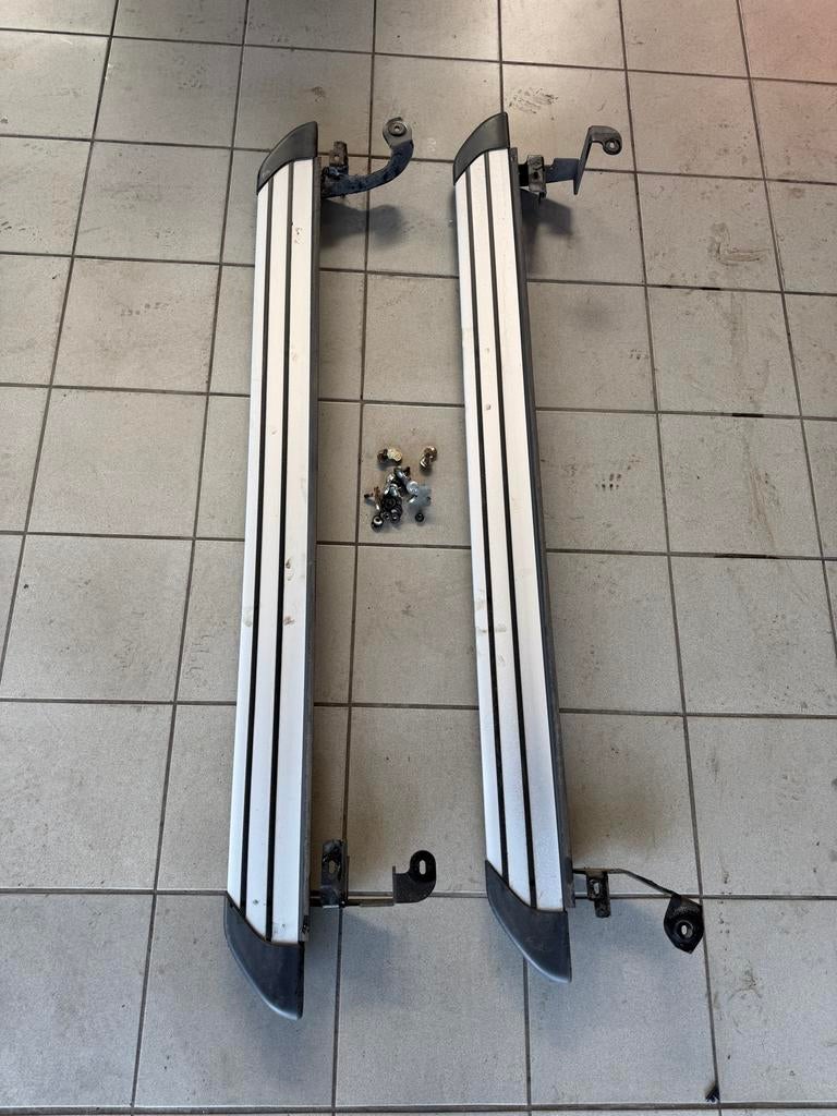 Treeplank set aluminium Kia Sportage 2022 (gebruikt), Ophalen, Gebruikt, Kia