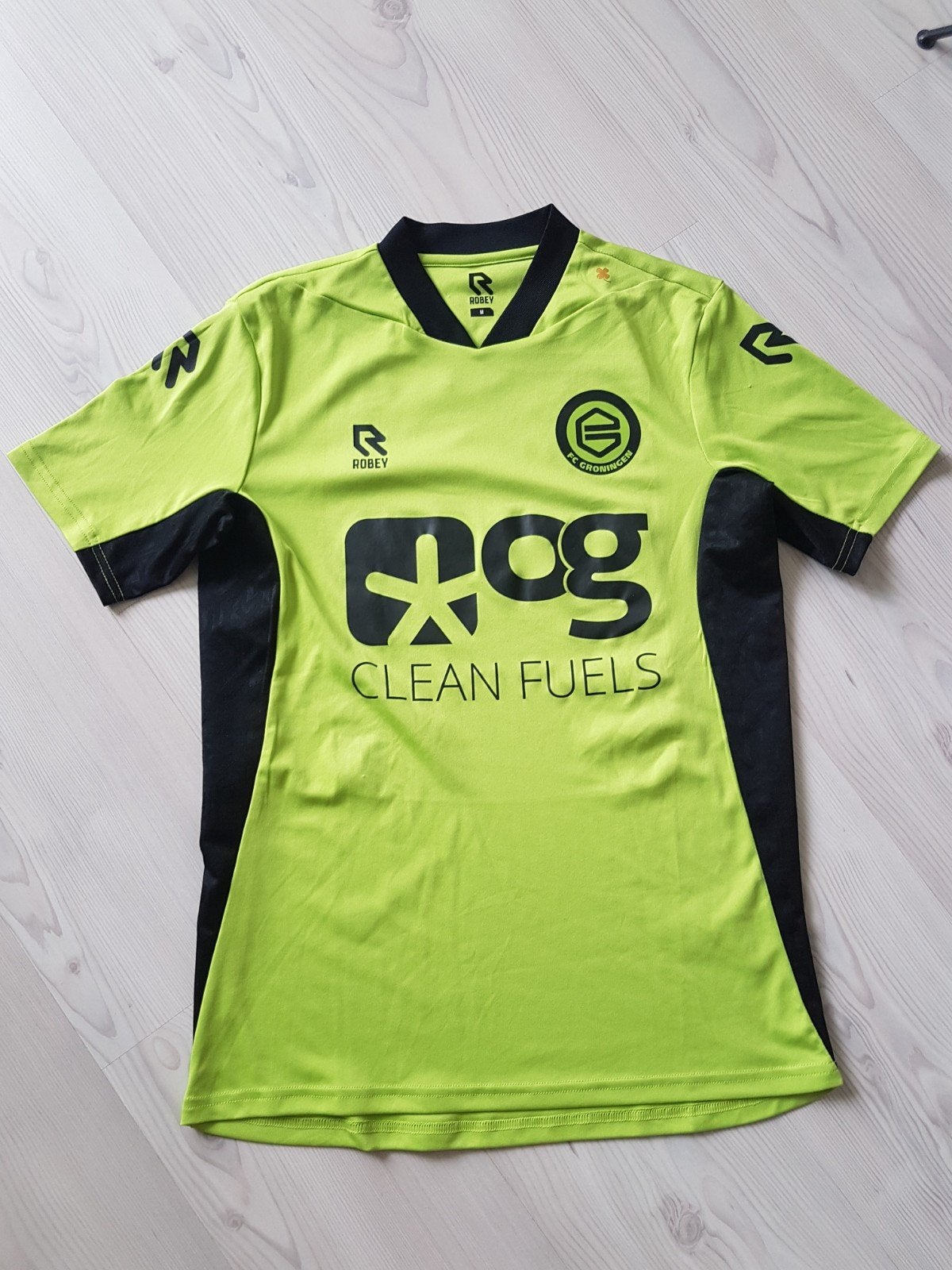 FC Groningen voetbalshirt in size medium, Ophalen of Verzenden, Zo goed als nieuw, Shirt