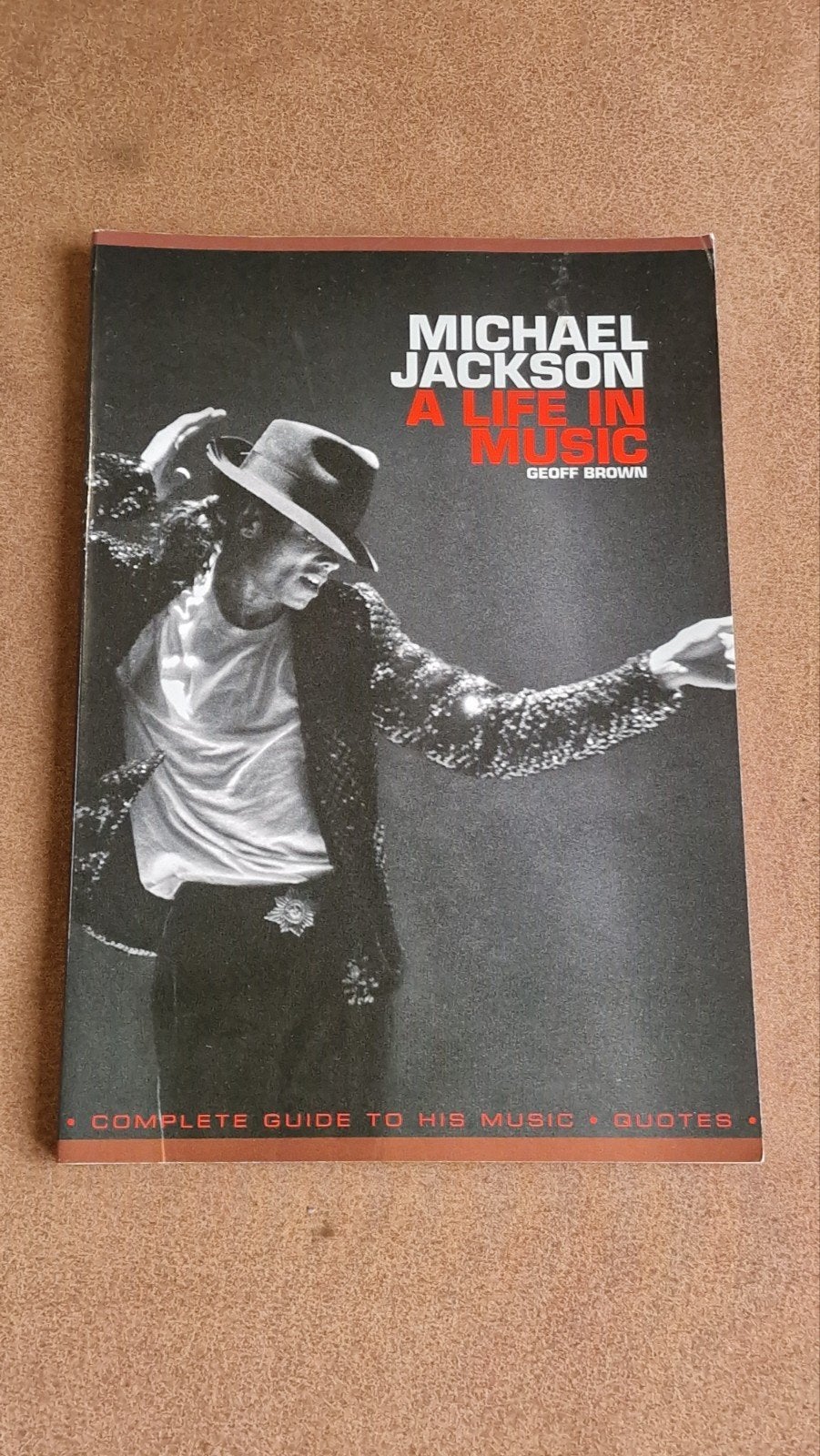 Michael Jackson: A Life in Music - Boek door Geoff Brown, Ophalen of Verzenden