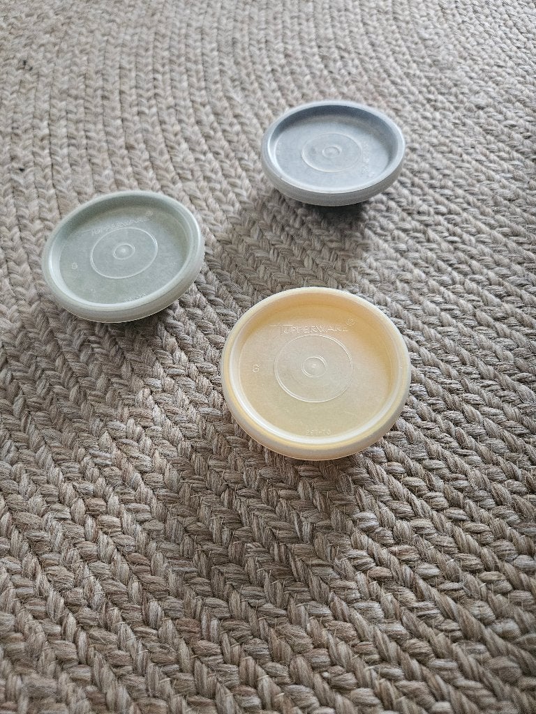 3 kleine tupperware bakjes, Ophalen of Verzenden, Zo goed als nieuw, Overige kleuren, Bak of Kom