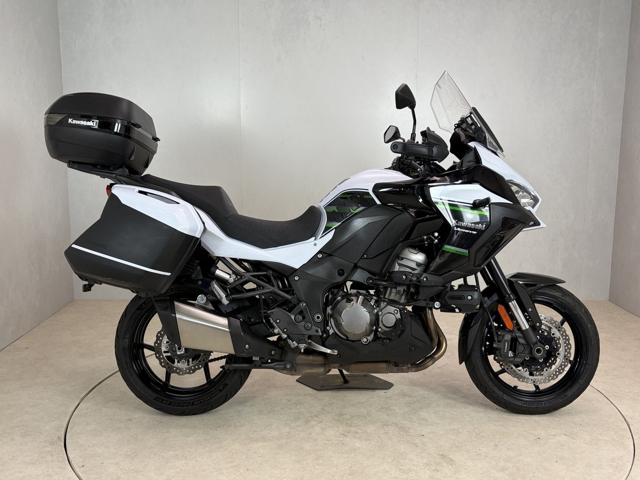 Kawasaki Versys 1000 Grand Tourer (bj 2021), Info@kawasaki.nl, Meer dan 35 kW, Toermotor, Jacobus Spijkerdreef 1-3
2132 PZ  Hoofddorp, NL