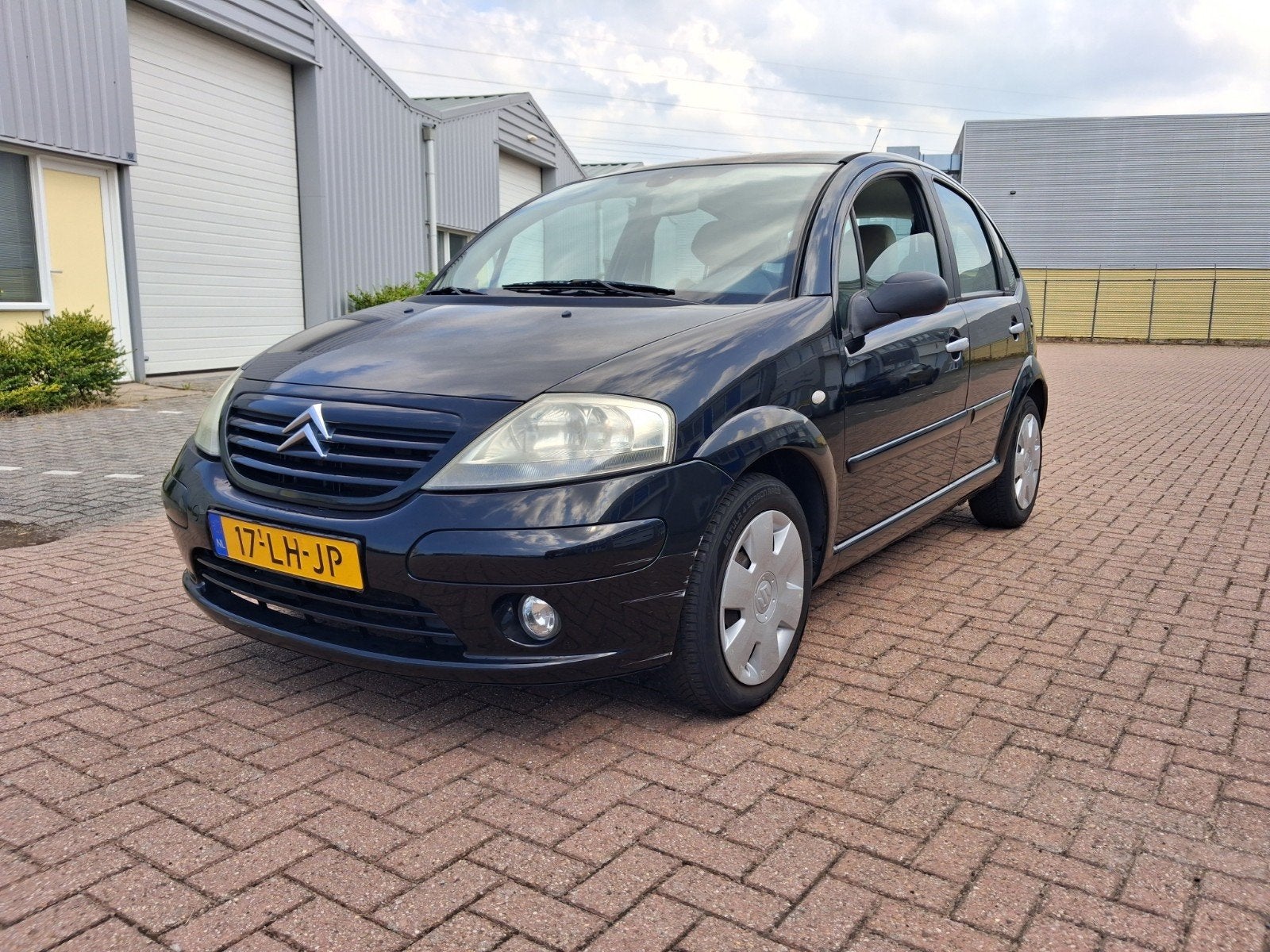 Citroën C3 1.4 I 2003 Zwart WERKENDE AIRCO!! nw apk!!, Auto's, Voorwielaandrijving, Zwart, Origineel Nederlands, Bedrijf