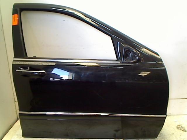 Portier Rechts Voor Mercedes-Benz S (W220) (2000-01/2005-08), Gebruikt, Mercedes-Benz AG, Mercedes-Benz, Mercedesstraße 120, Stuttgart 70372, , Duitsland