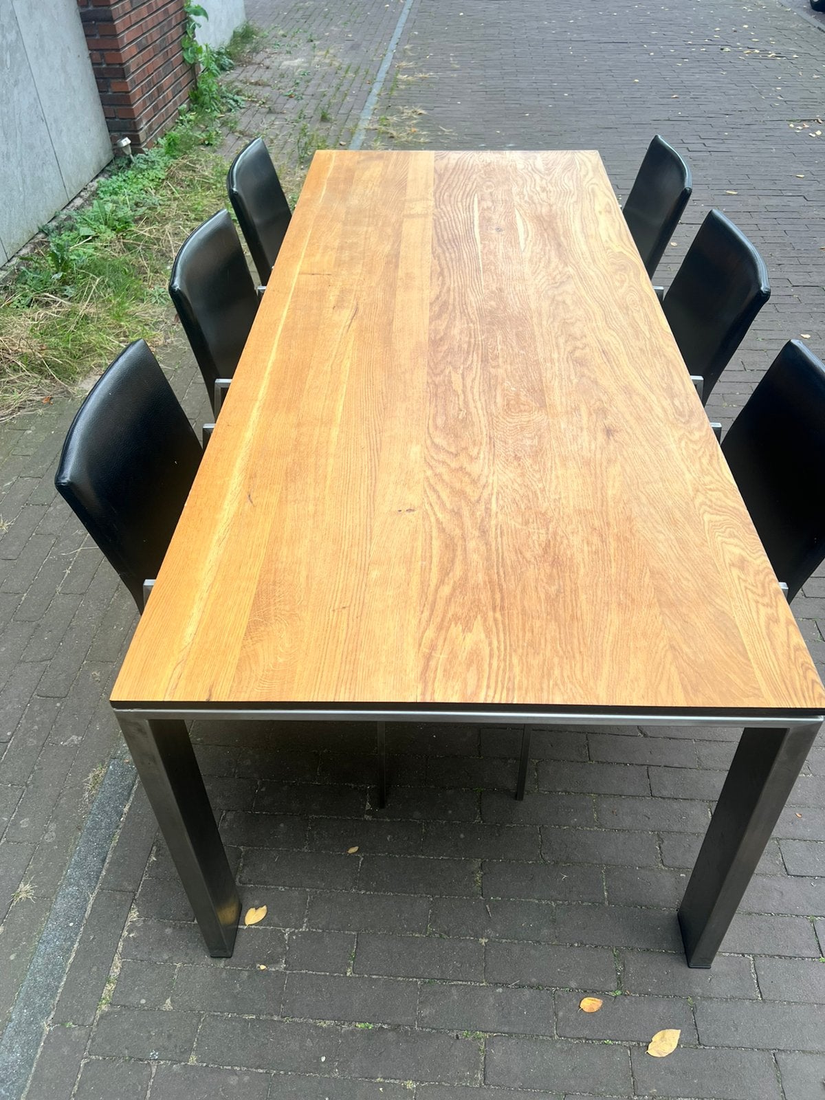 Foto 2 van Design eettafel met 6 stoelen 220x90