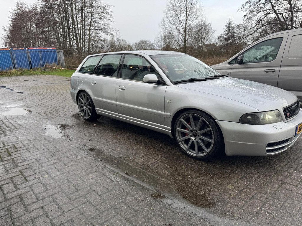 Audi S4 Avant 2.7 V6 quattro S4 Ambition, Euro 2, Gebruikt, 2671 cc, Handgeschakeld