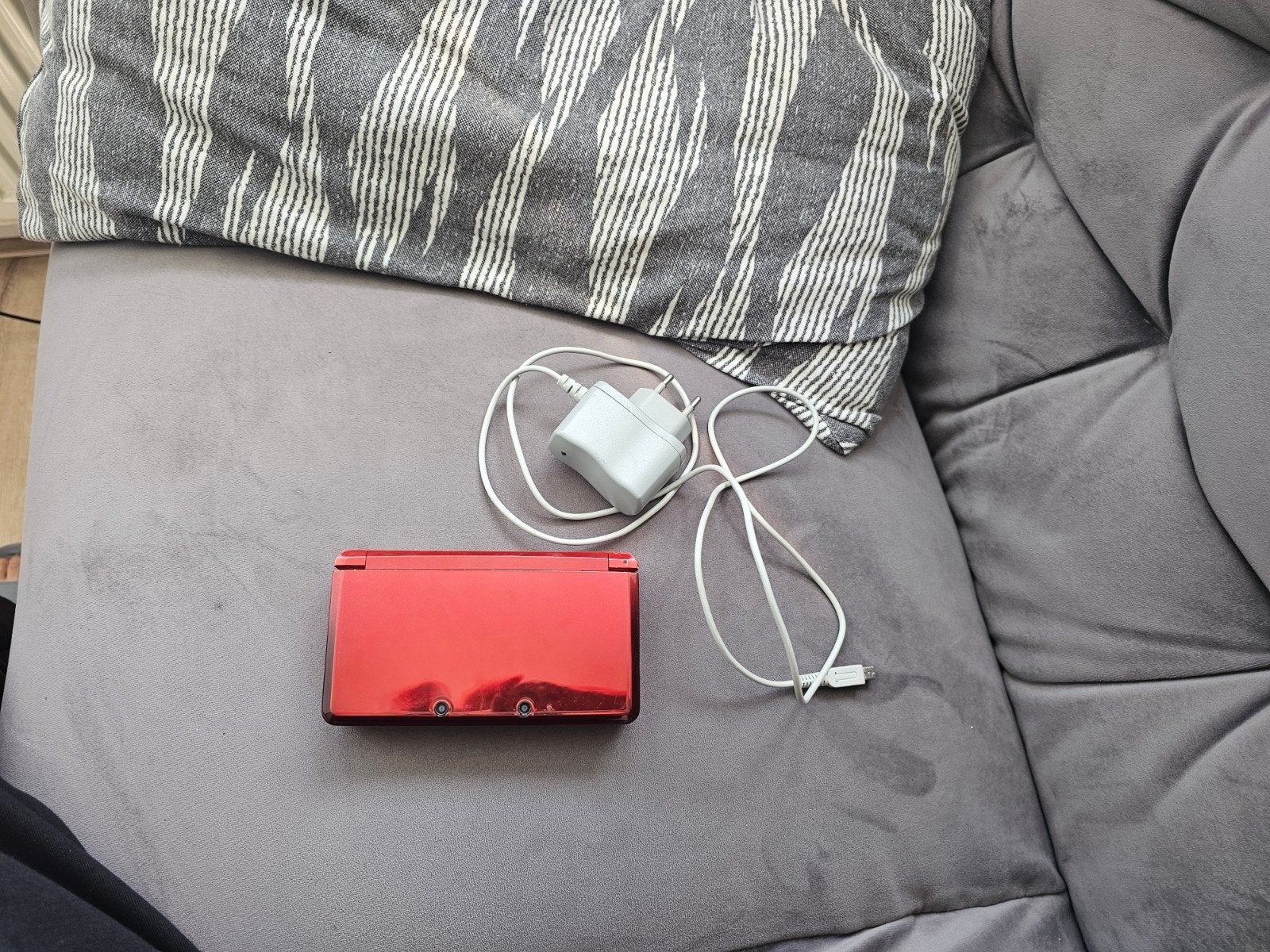 Nintendo 3DS Rood - Zo goed als nieuw, werkt perfect!, Ophalen of Verzenden, Zo goed als nieuw, Rood, 3DS