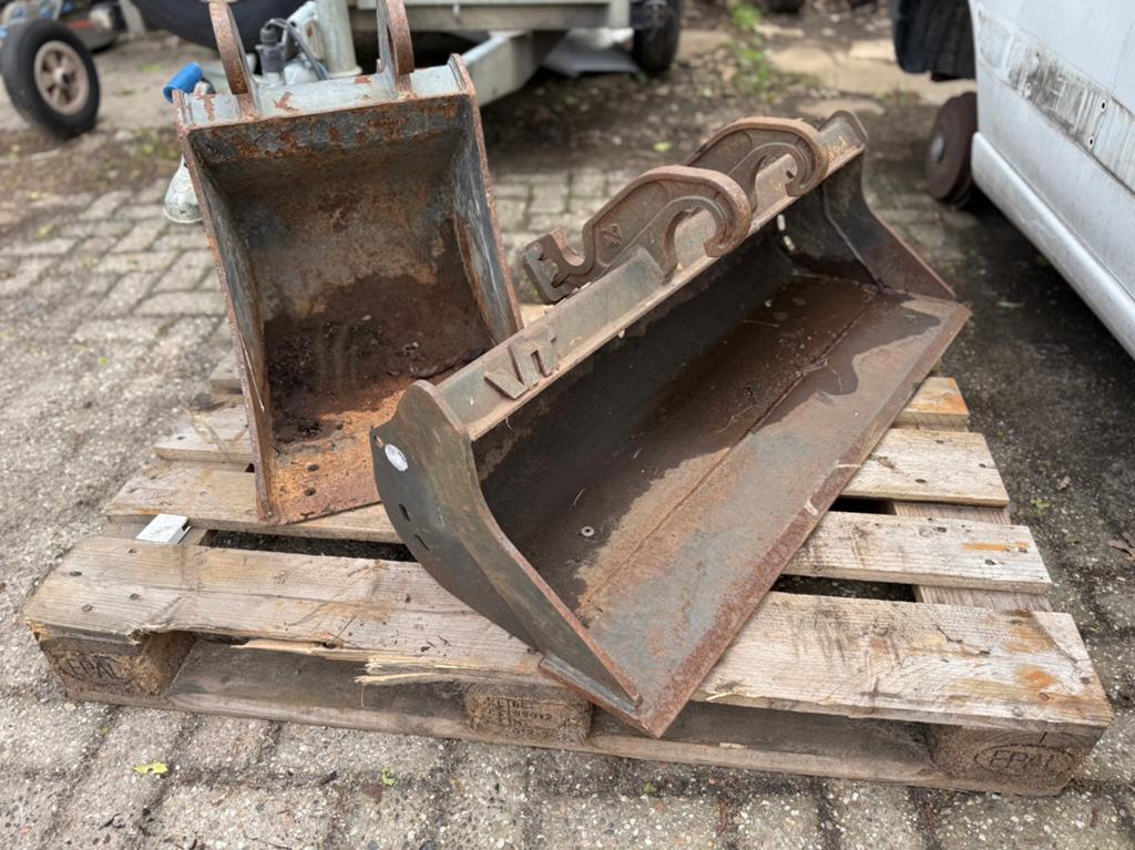 2x CW05 kraanbak / graafbak – Cangini & GP Equipment, Ophalen