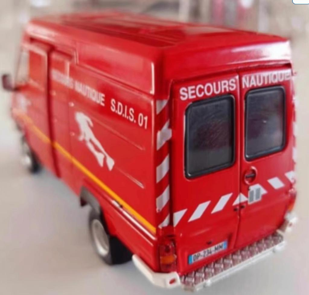 Renault B70 4X4 VSN NAUTICA BRANDWEER schaal 1/43 # 71, Verzenden, Nieuw, Bus of Vrachtwagen, Overige merken