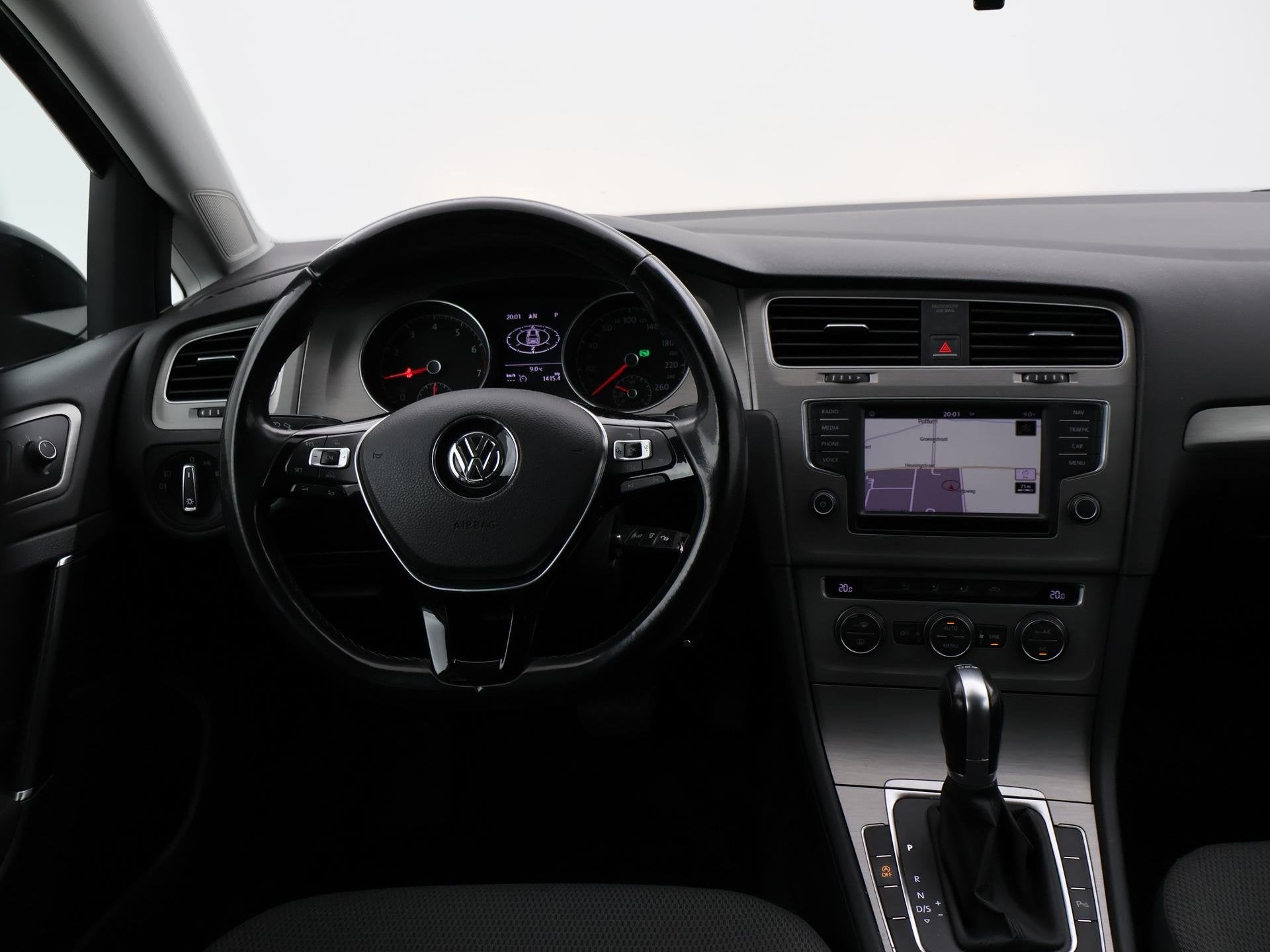 Volkswagen Golf Variant 1.0 TSI DSG AUT. + TREKHAAK | APPLE, Stof, 1210 kg, 116 pk, Zwart