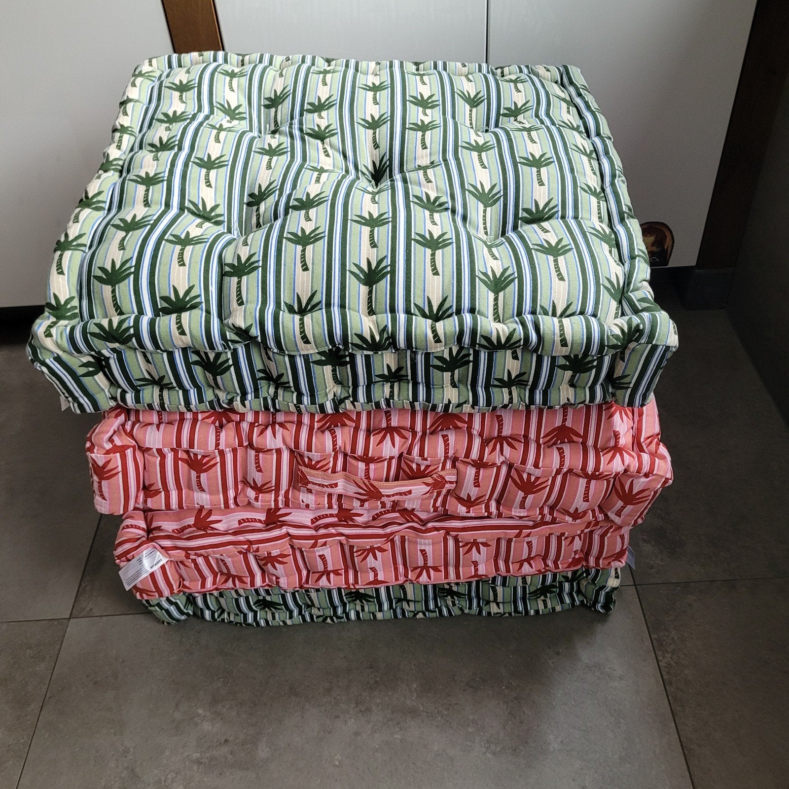 4 Vierkante kussens met palmboomprint 60x60 cm, Huis en Inrichting, Woonaccessoires | Kussens, Ophalen of Verzenden, Nieuw, Overige kleuren