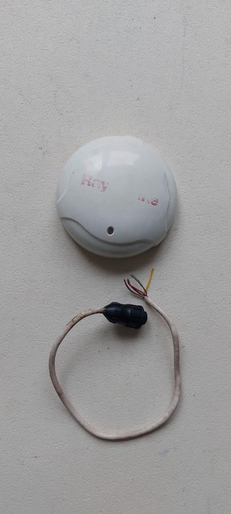 Raymarine Raystar 125 gps antenne/ E32042., Ophalen of Verzenden, Zo goed als nieuw, Gps of Kompas