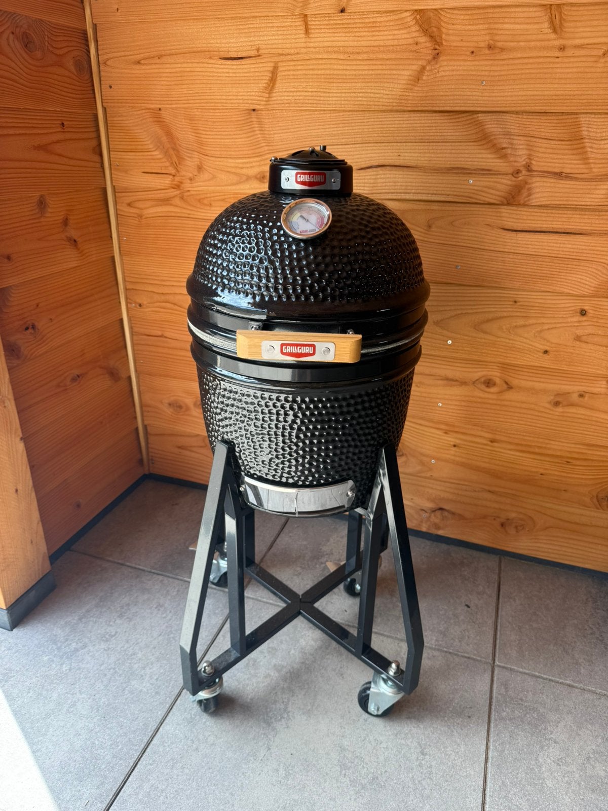 Grill Guru Kamado compact als nieuw, Tuin en Terras, Houtskoolbarbecues, Ophalen, Zo goed als nieuw