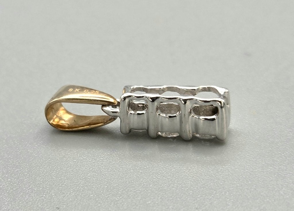 Gouden Vintage bi-color hangerdiamanten.Ca: 0.25 ct.2026/453, Overige voorstellingen, ., Ophalen of Verzenden, Zo goed als nieuw