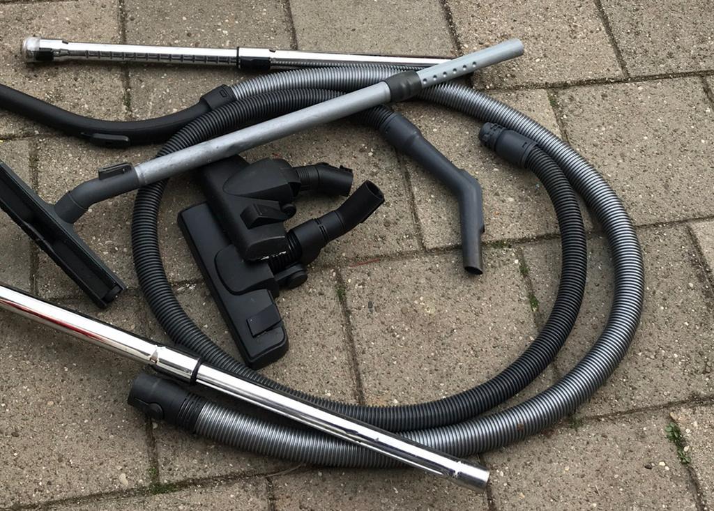 Stofzuigers slangen, Ophalen of Verzenden, Zo goed als nieuw