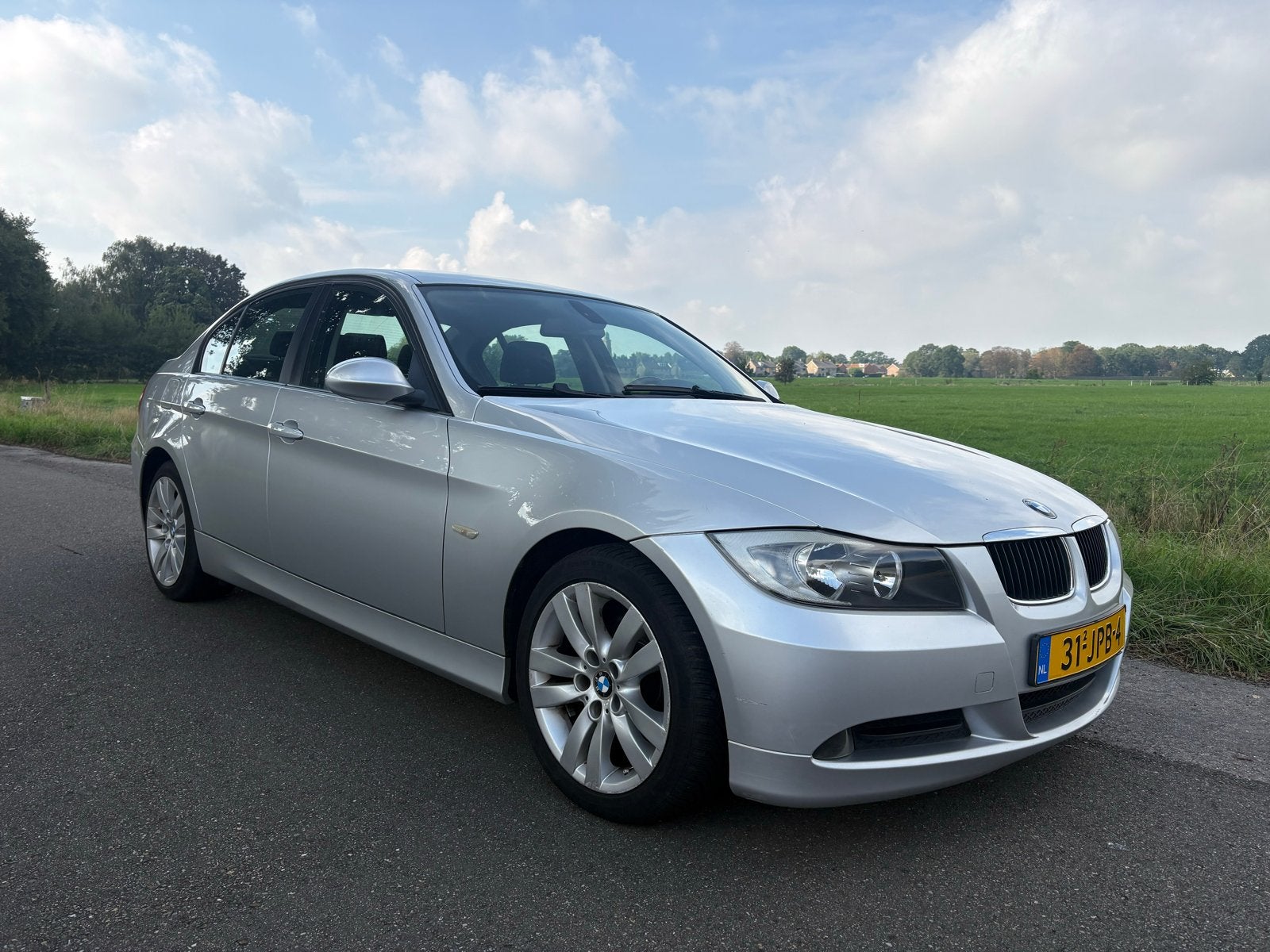BMW 3-Serie 2.0 I 318 2006 Grijs / NEW APK, Zwart, 4 cilinders, 129 pk, 14 km/l