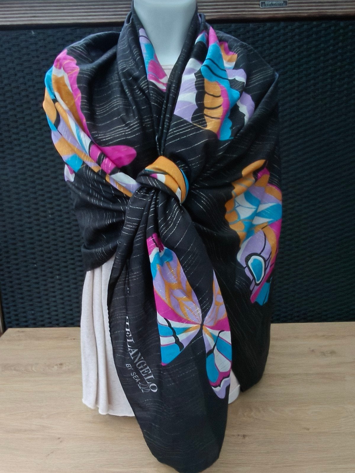 Mooie omslagdoek, sjaal, Kleding | Dames, Badmode en Zwemkleding, Ophalen of Verzenden, Zo goed als nieuw, Overige typen