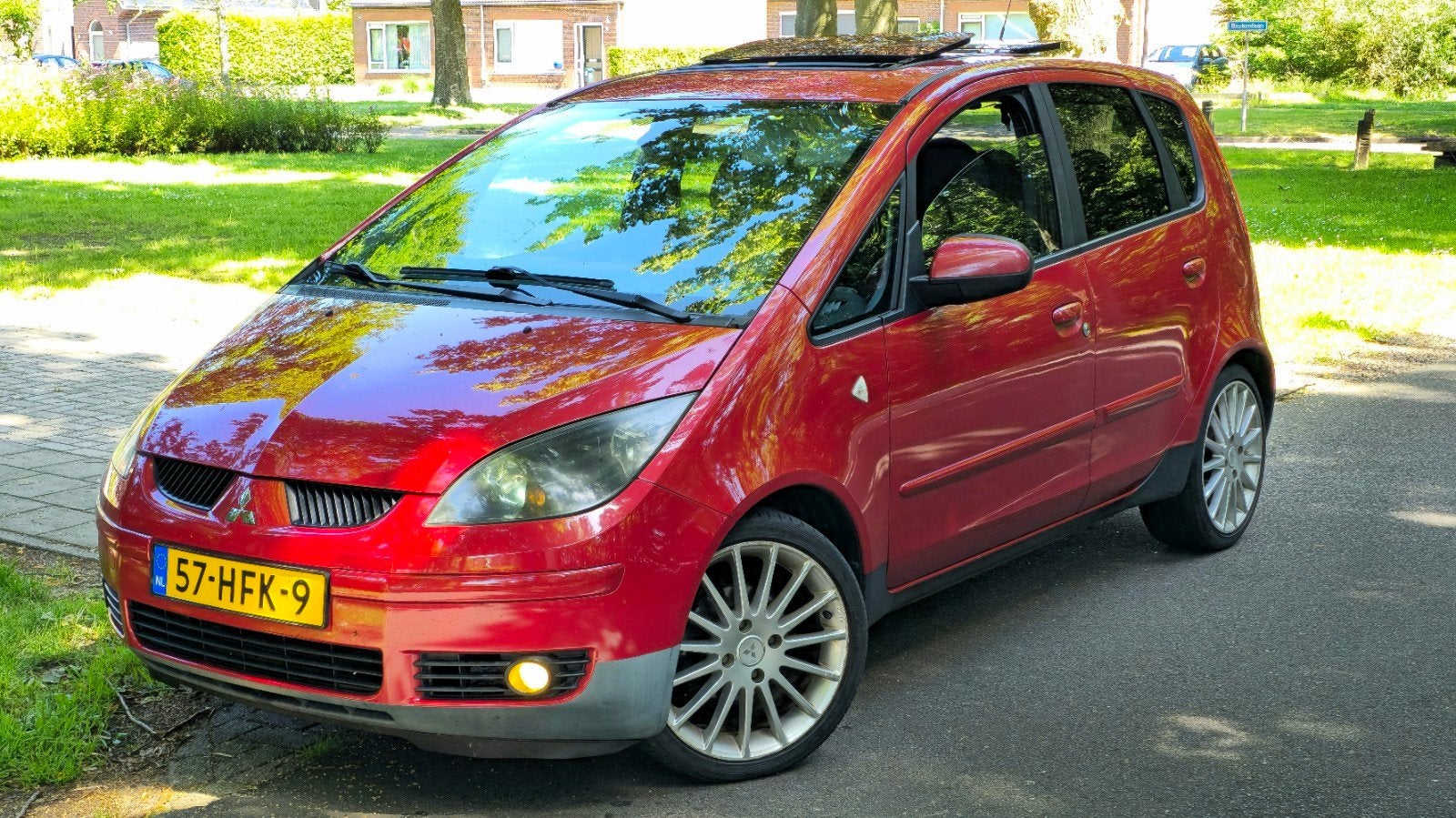 Mitsubishi Colt 1.5 Sky CZ5 2008 Rood "Carplay", Auto's, Voorwielaandrijving, 970 kg, 40 €/maand, 4 cilinders