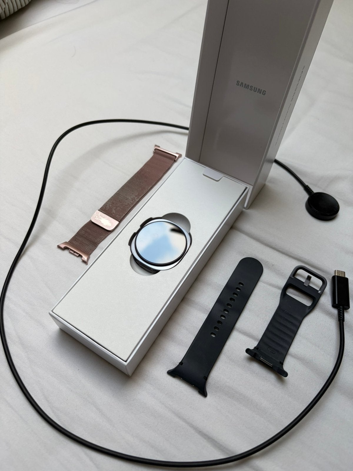 Zeer nette Samsung galaxy watch 8 40mm LTE, Ophalen of Verzenden, Zo goed als nieuw, Grijs, Android