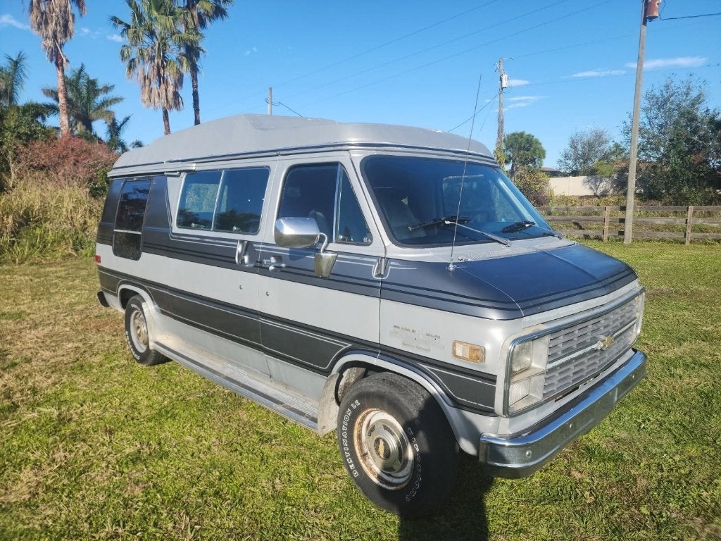 1983 chevy chevrolet G20 Hightop conversion van DIESEL, Auto's, Chevrolet, Particulier, Suburban, Diesel, Euro 1, Overige carrosserieën