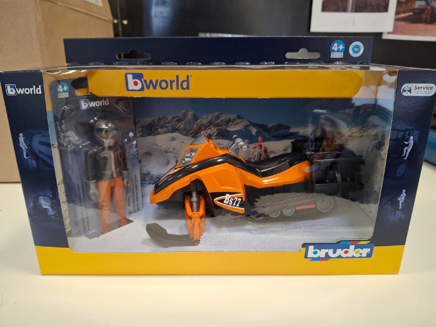 Bruder bworld sneeuwscooter met bestuurder en accessoires, Ophalen of Verzenden, Nieuw