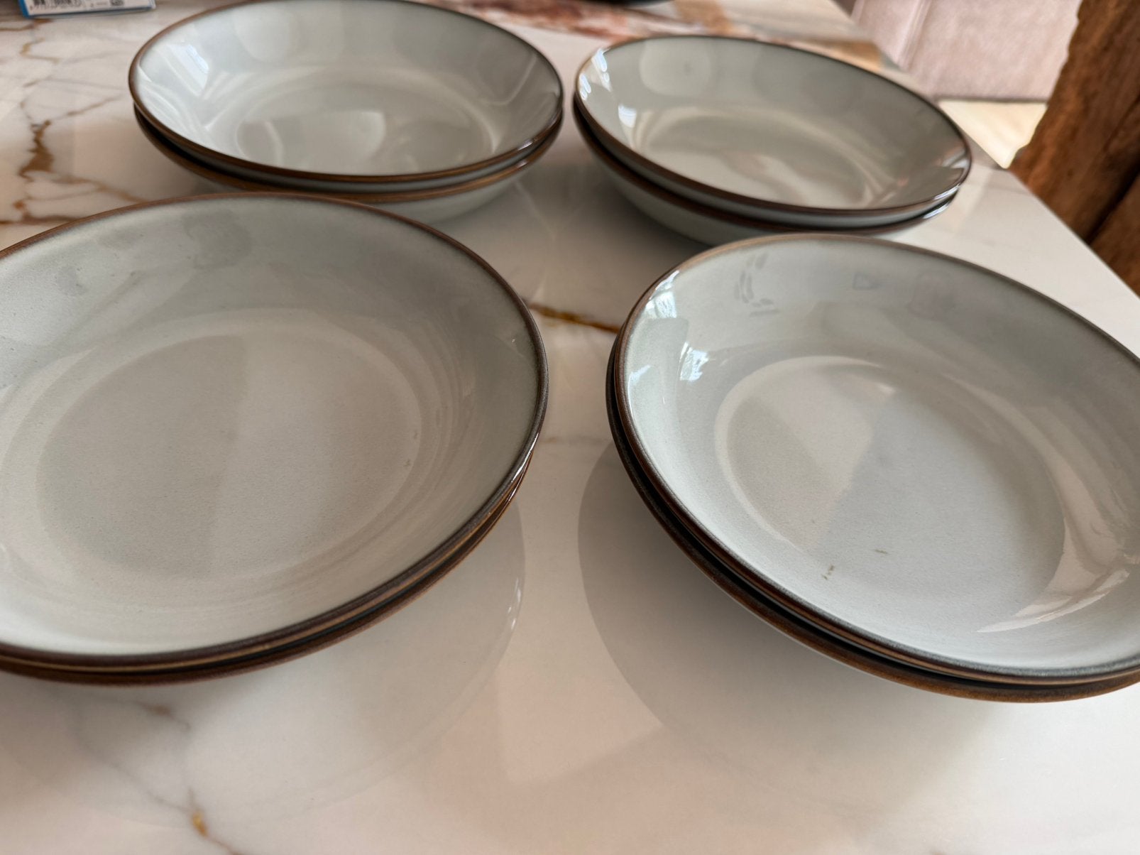 8 grijze diepe borden 21cm Ikea, Ophalen of Verzenden, Porselein, Overige stijlen, Bord(en)