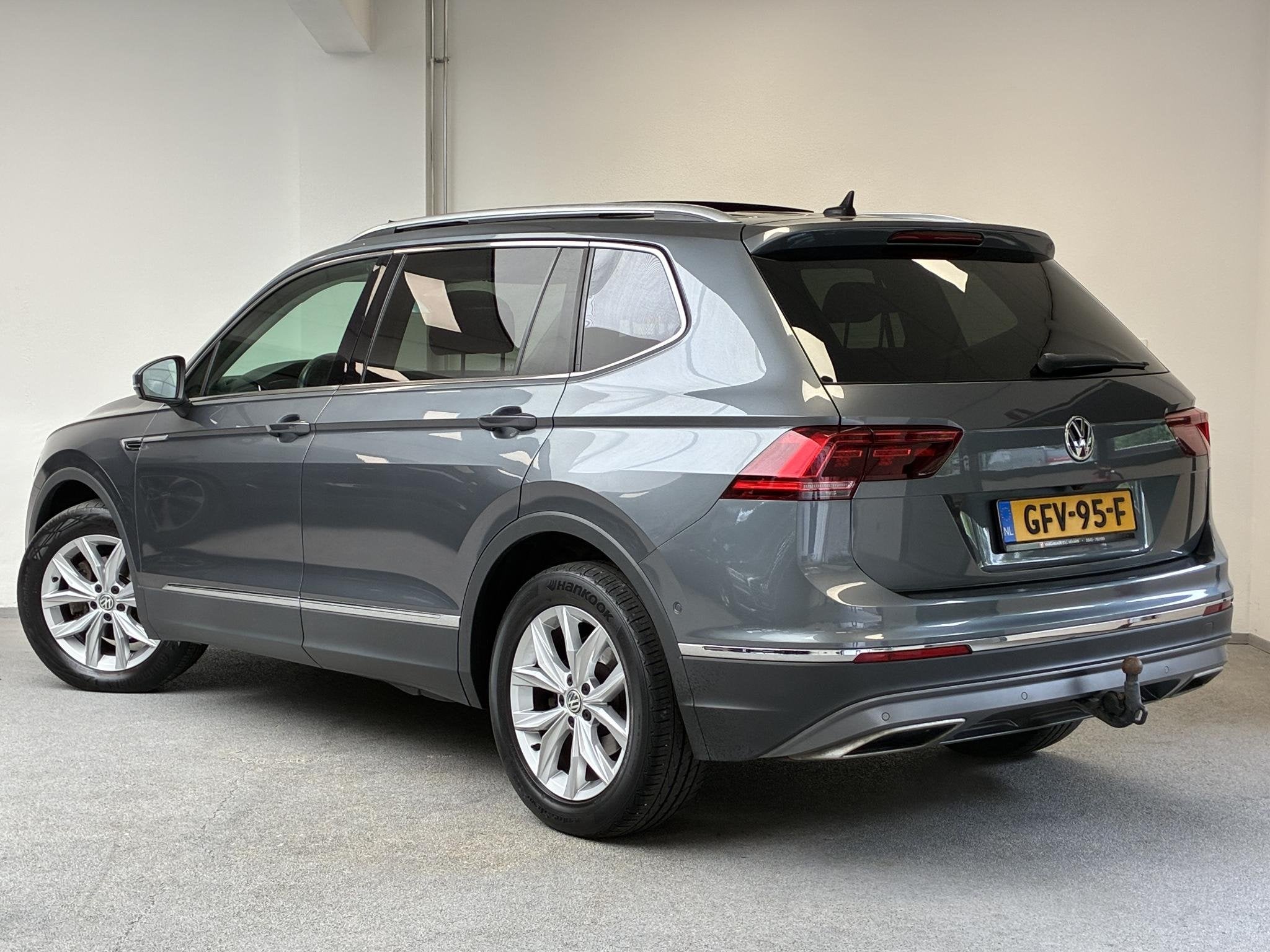 Volkswagen Tiguan Allspace 1.5 TSI Highline | PANO | TREKHAA, Dealer onderhouden, 150 pk, Bedrijf, SUV of Terreinwagen