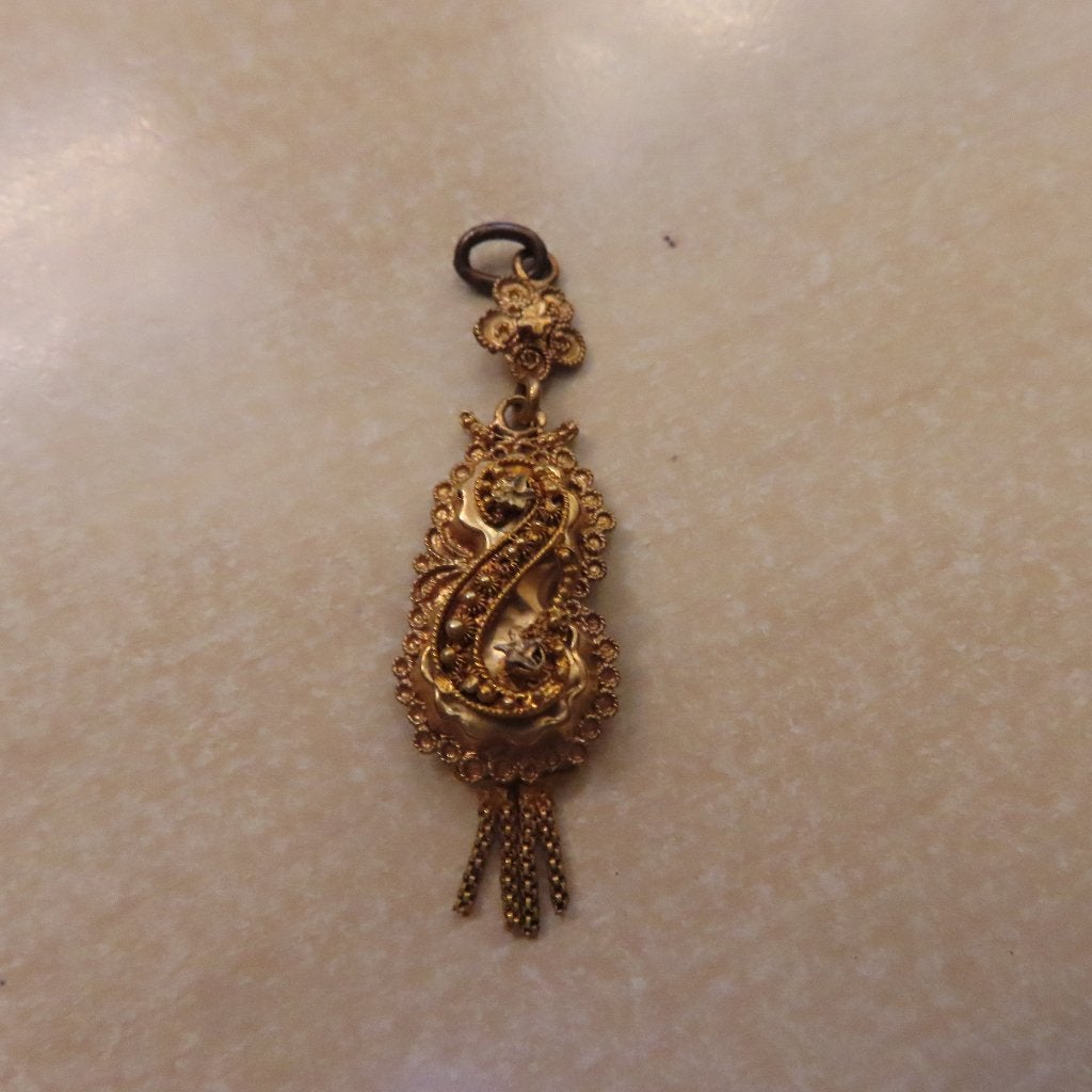 Antieke 14 k gouden hanger van oorijzer  handgemaakt, Verzenden, Zo goed als nieuw, Goud, Overige kleuren