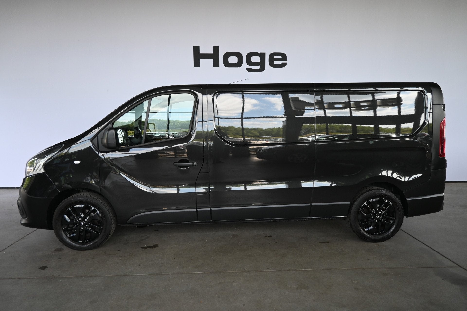 Renault Trafic 1.6 dCi T29 L2H2 Comfort BTW Cruise Airco Lic, Auto's, Voorwielaandrijving, Parkeersensor, Gebruikt, 4 cilinders