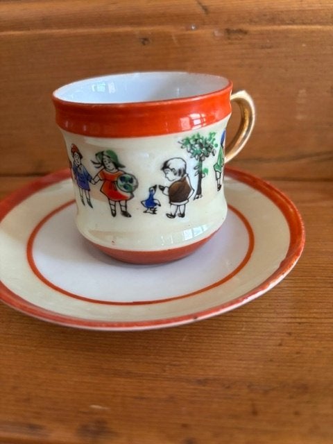 Antiek kinderkop- en schoteltje, Antiek en Kunst, Curiosa en Brocante, Ophalen of Verzenden