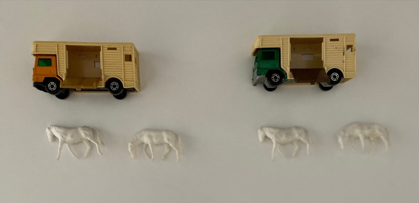 2 Vintage Matchbox Paardenvrachtwagens met Paarden, Ophalen of Verzenden, Gebruikt, Jongen of Meisje