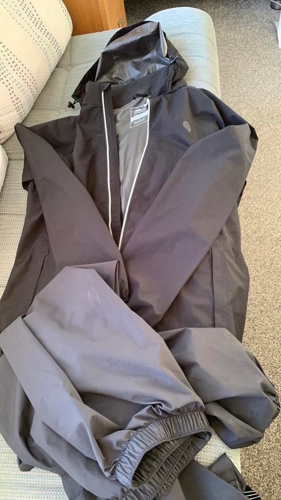 Agu regenpak zwart jas XL broek L zo goed als nieuw, Ophalen, Zo goed als nieuw, XL, Bovenkleding