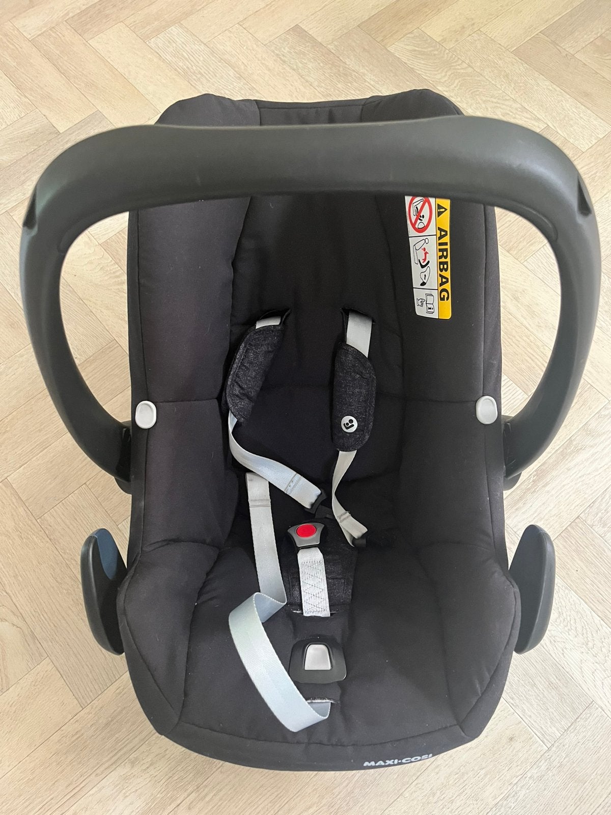 MaxiCosi Isize Rock incl. base, Autogordel of Isofix, Zo goed als nieuw, Maxi-Cosi, Ophalen