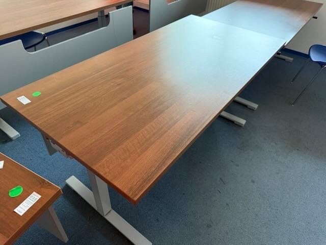 Bureau verstelbaar, Overige typen, 160 cm, Gebruikt, Metaal