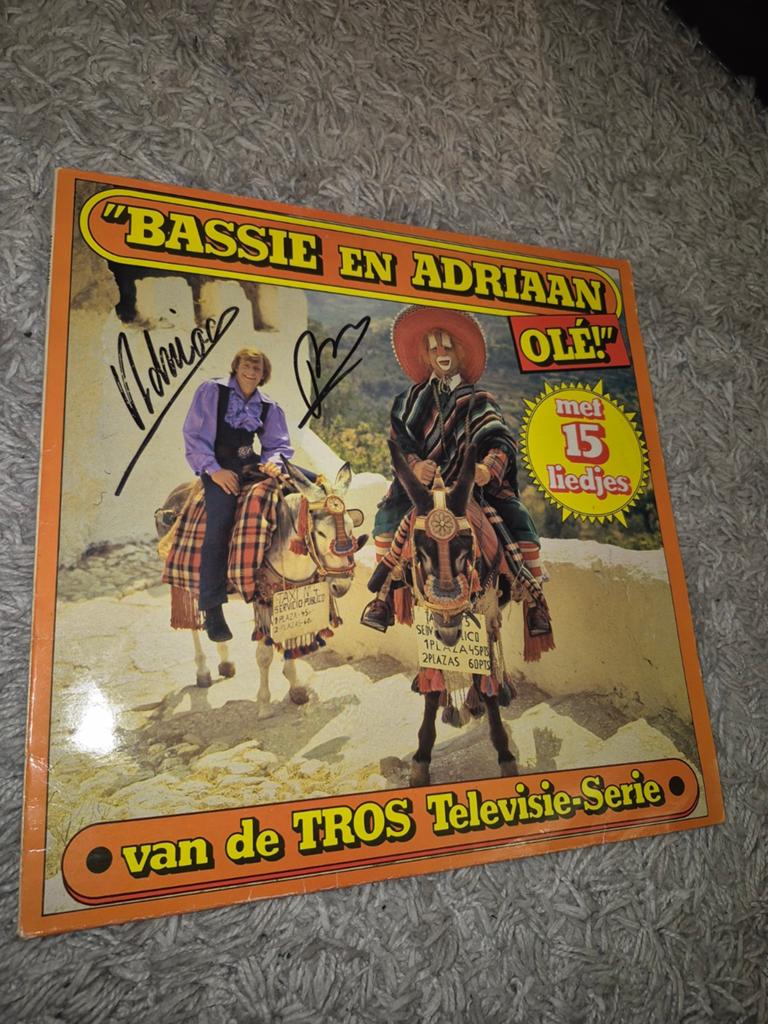 Bassie en Adriaan LP. Gesigneerde vinyl uit 1978, Ophalen of Verzenden, Gebruikt