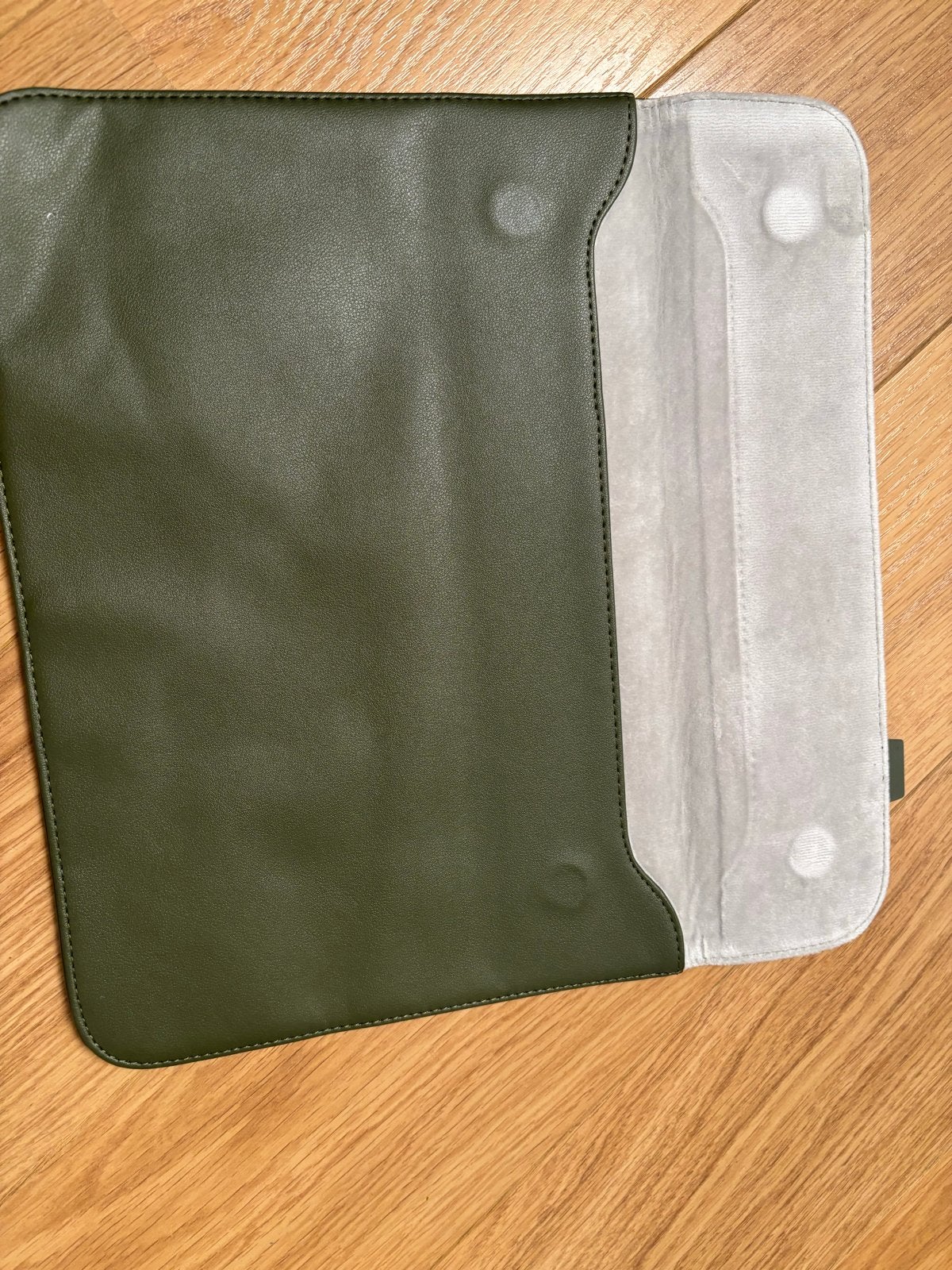 Stijlvolle Groene Laptophoes - 13 inch, Ophalen of Verzenden, 13 inch, Nieuw