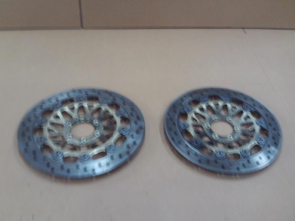 set goede voorremschijven Honda Fireblade sc 33, Ophalen of Verzenden, Gebruikt