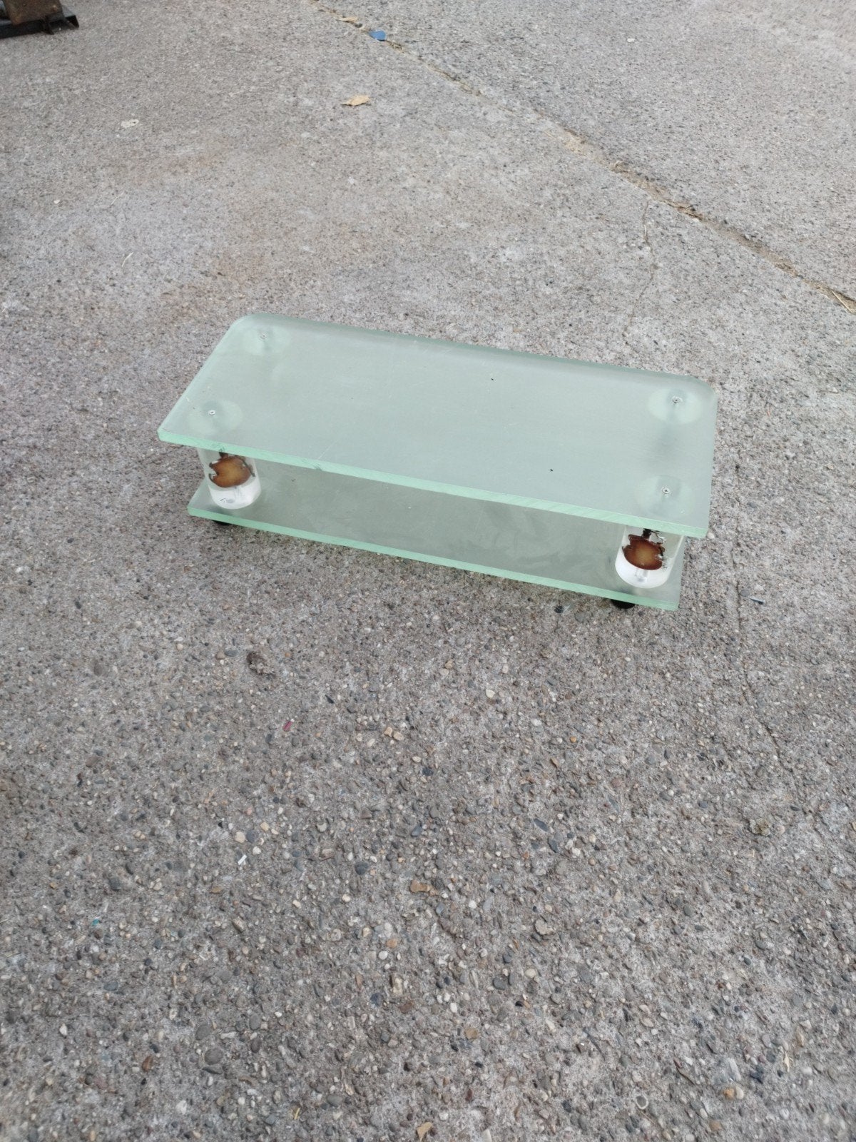Glazen bijzettafel met viool decoratie, Minder dan 45 cm, Minder dan 55 cm, Gebruikt, Ophalen of Verzenden