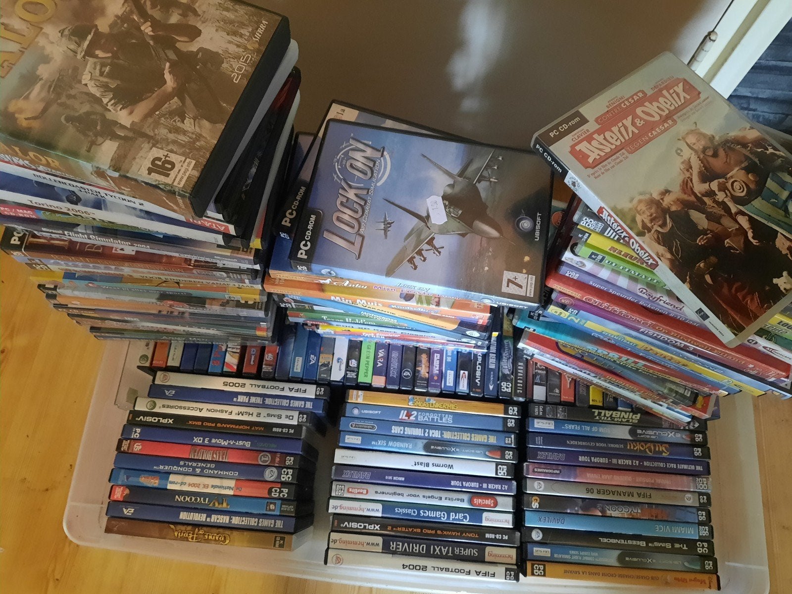 partij  PC cd-roms   ruim 130 x, Ophalen of Verzenden, Vanaf 3 jaar