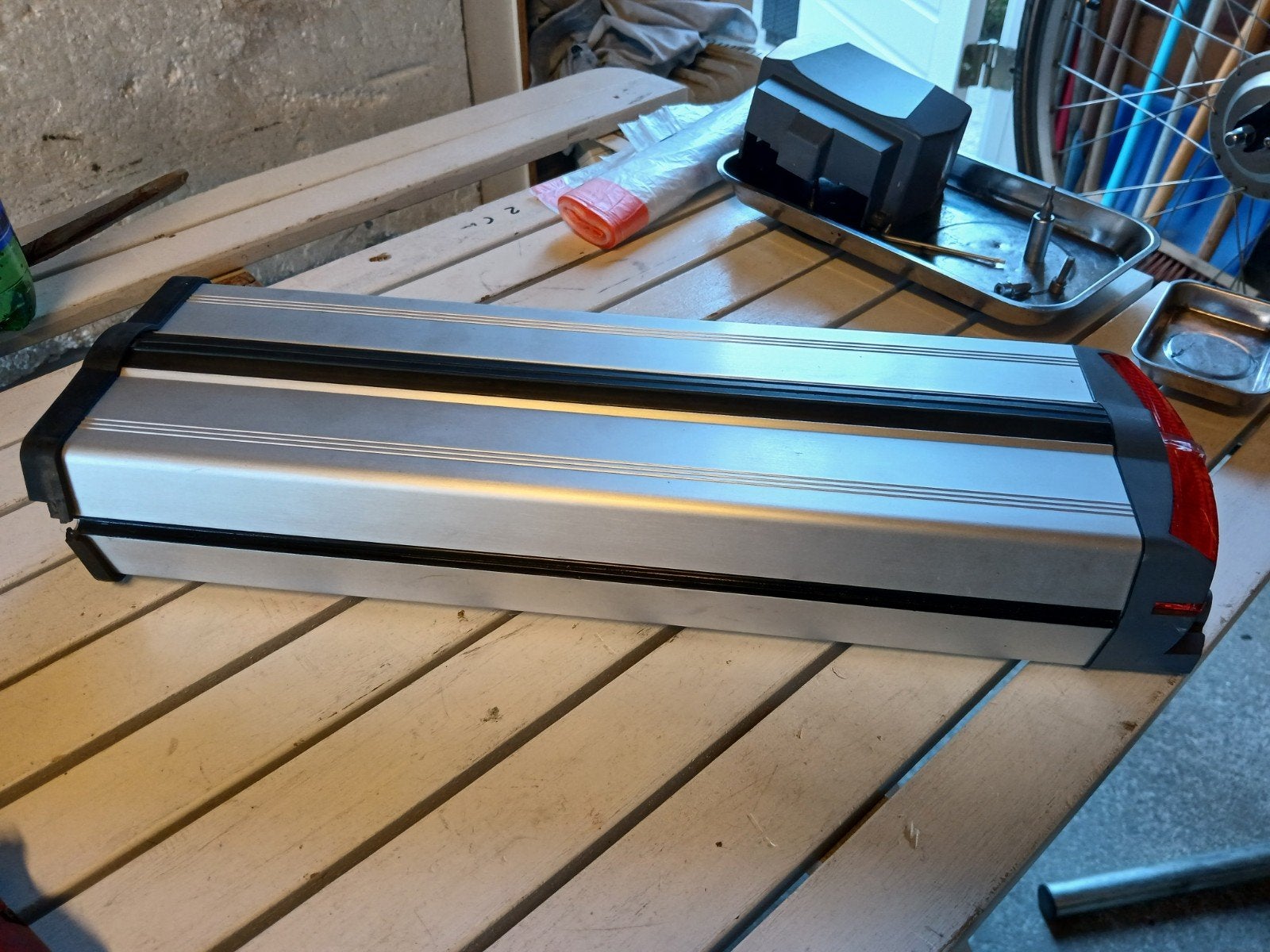 RIH B4 36V 14 aH e-bike accu met testrapport en oplader, Ophalen, Zo goed als nieuw