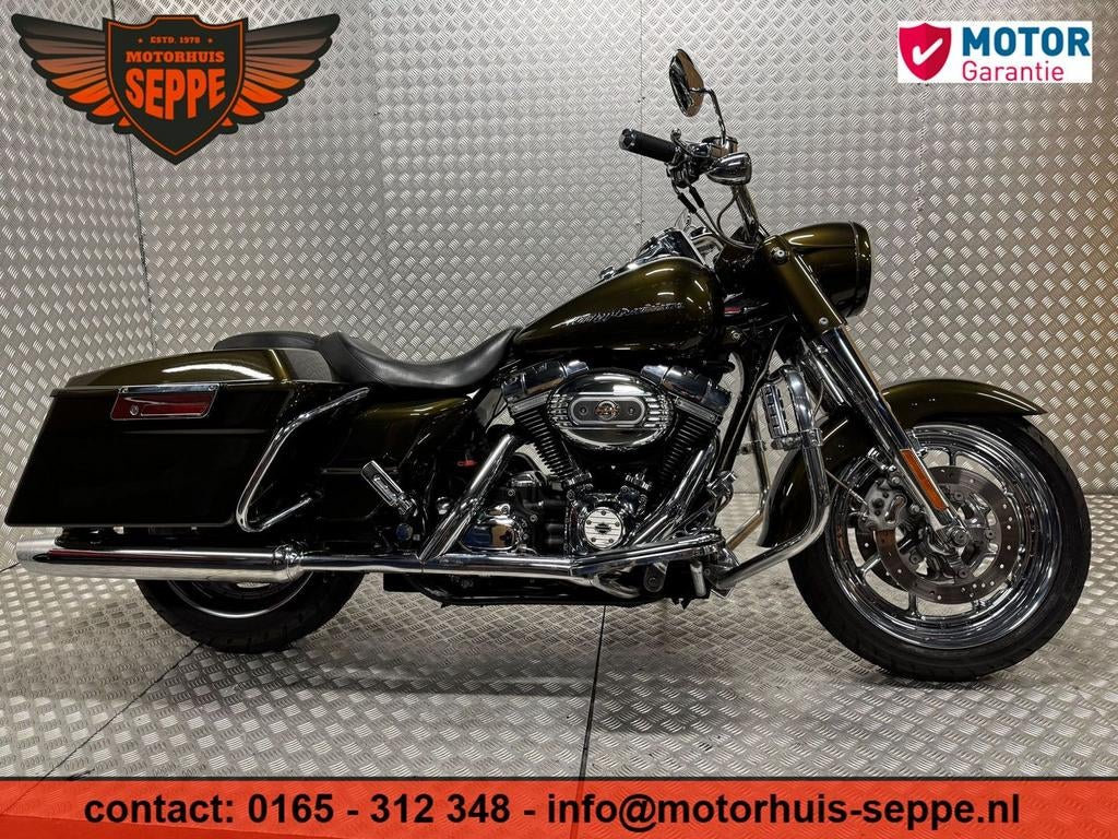 HARLEY-DAVIDSON ROAD KING 110Ci SCREAMIN EAGLE FLHRSE CVO, Motoren, 2 cilinders, HARLEY-DAVIDSON, Motorrijbewijs A, Bedrijf