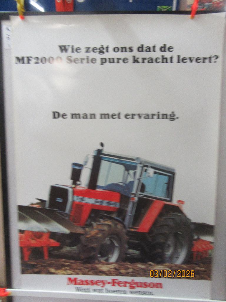 massey ferguson  MF  tractor landbouw trekker poster, Ophalen of Verzenden, Zo goed als nieuw, Auto's