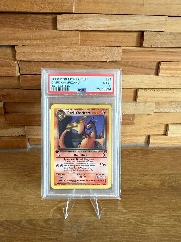 2000 Pokémon Rocket Dark Charizard 1st Edition PSA 9, Ophalen of Verzenden, Zo goed als nieuw, Losse kaart