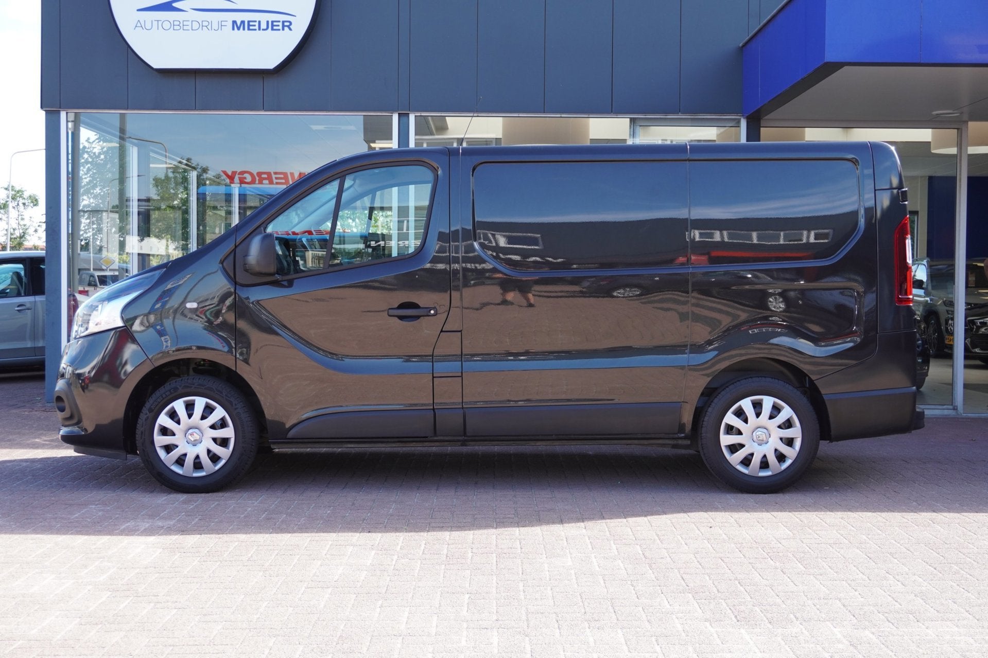 Renault Trafic 1.6 dCi T27 L1H1 Work Edition Energy | 3 Zitt, Voorwielaandrijving, Gebruikt, 4 cilinders, Renault