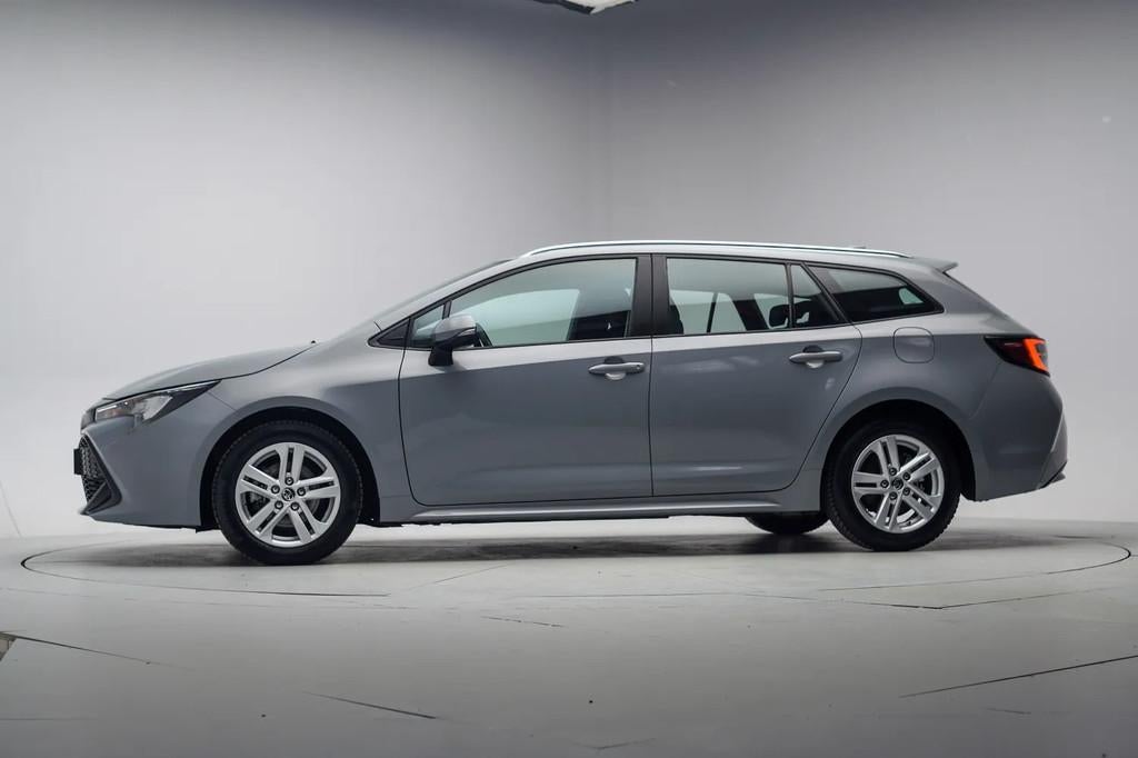 Toyota Corolla TOURING SPORTS 1.8 Hybrid Active Aut. [ Camer, Auto's, Automaat, 1345 kg, Gebruikt, 750 kg