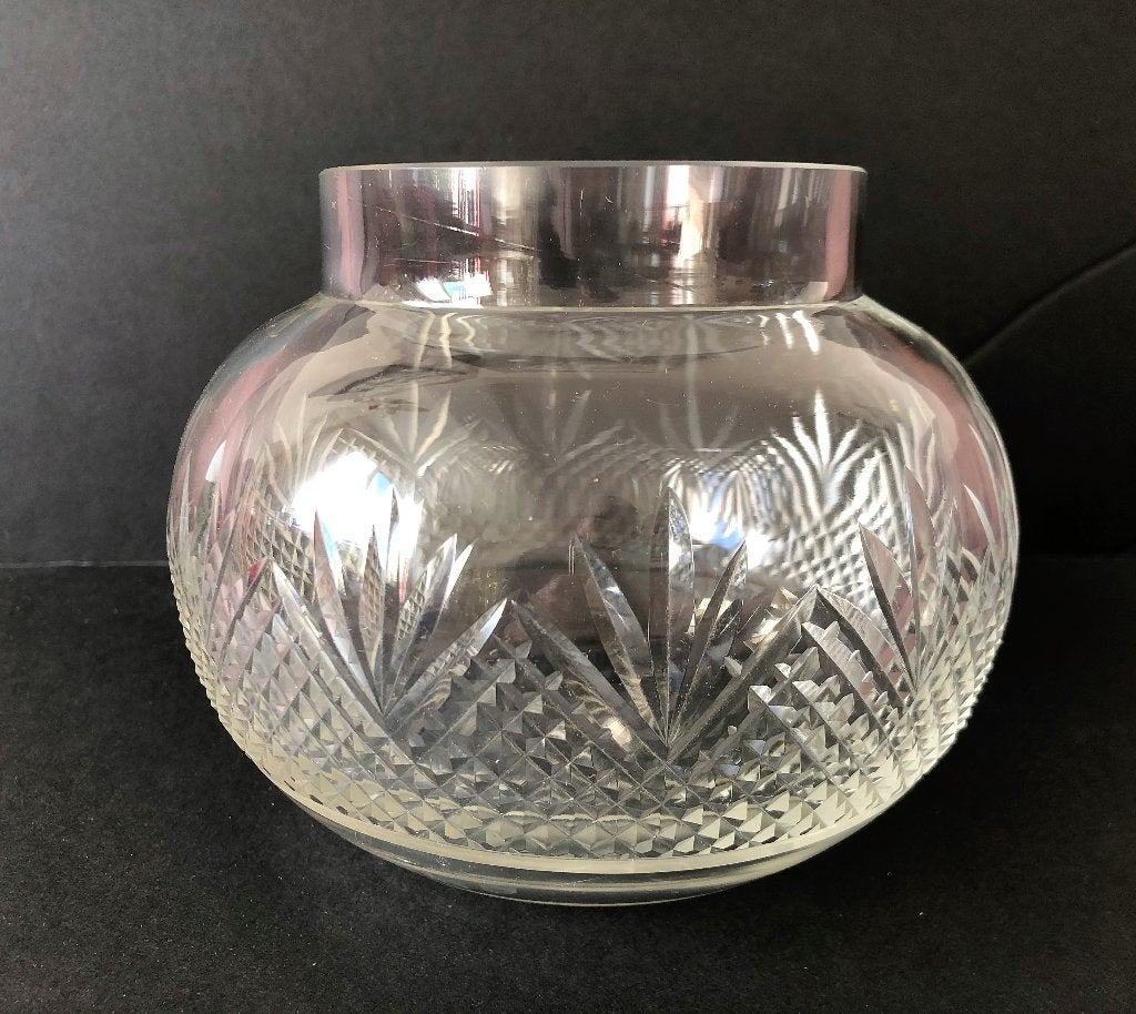 Antieke Wilhelmina Diamant Waaier Kristal Rozenbowl 12 cm, Antiek en Kunst, Antiek | Glas en Kristal, Ophalen