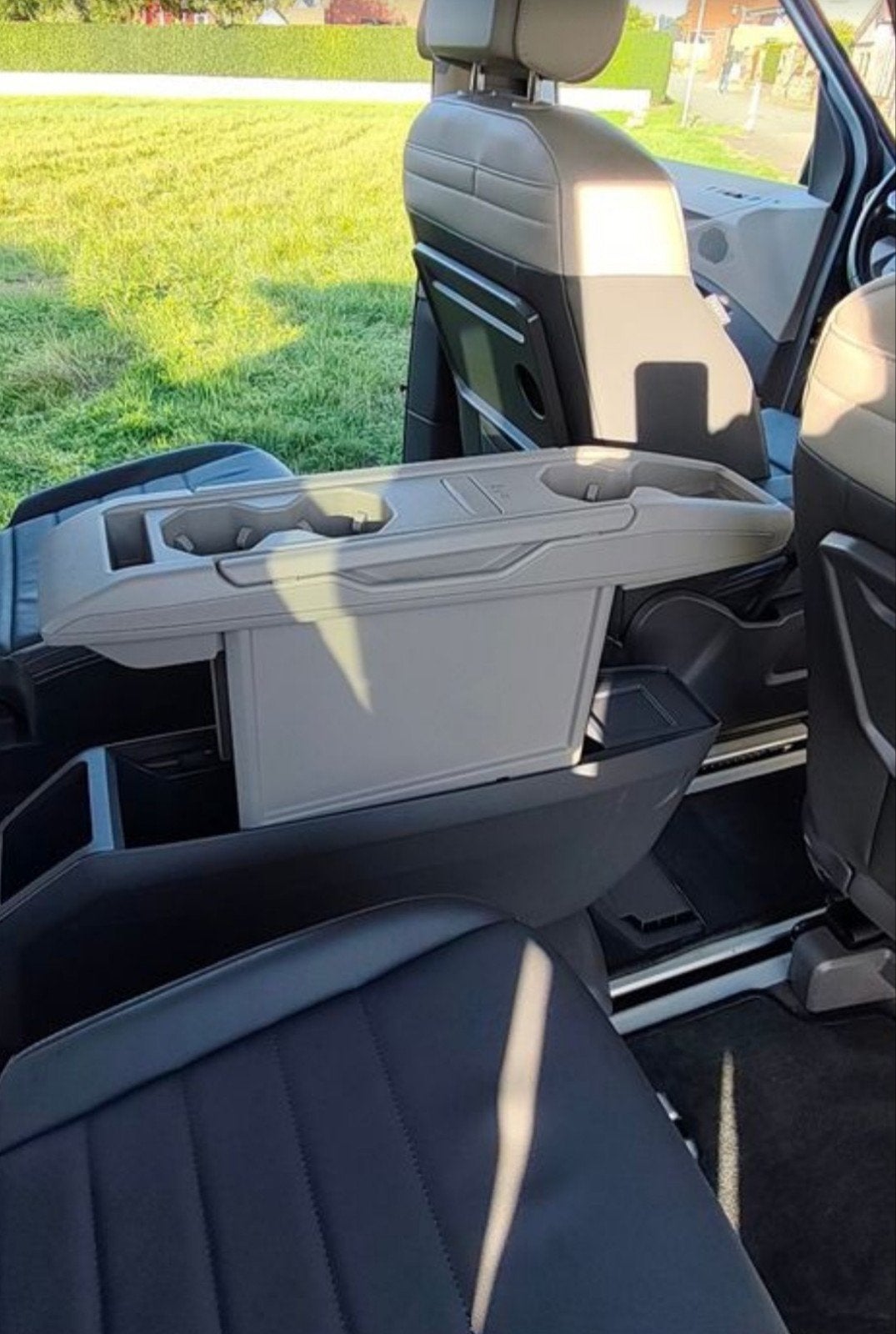 Tafeltje VW Transporter T7 Multivan California Nieuwstaat., Ophalen of Verzenden, Volkswagen