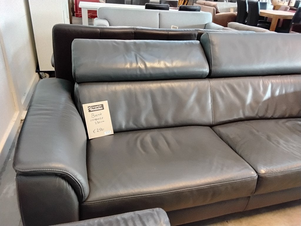 'Inhouse' leren merk-relax-bank, 230cm. Second Life Wolvega, Ophalen, Driepersoons, Zo goed als nieuw, Rechte bank